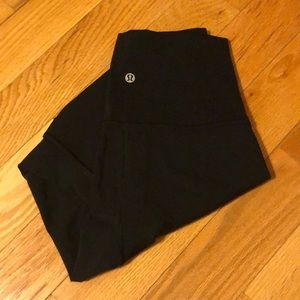 Lululemon Black leggings size 4, athletic material